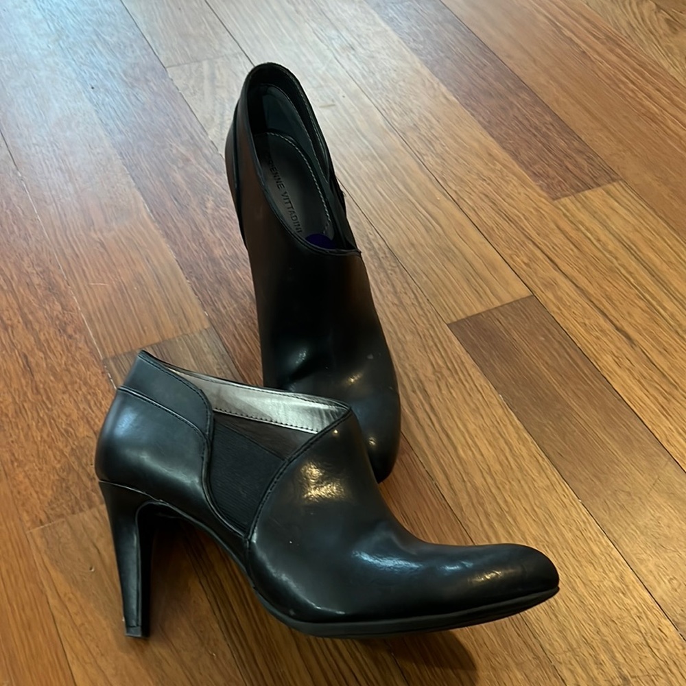 Adrienne Vittadini Pointed Toe Heeled Booties
